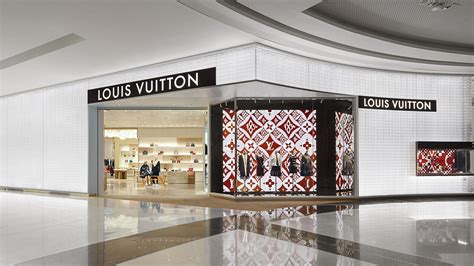 louis vuitton dubai vs usa.